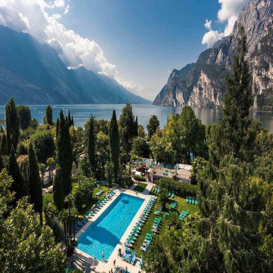 Du Lac Et Du Parc Grand Resort Riva del Garda Eksteriør billede